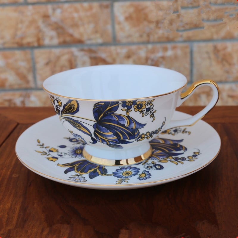 Créative tasse à thé en porcelaine anglaise avec anse dorée_1