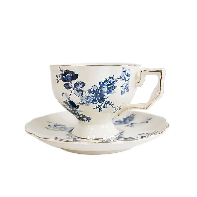 Jolie tasse à thé anglaise décoration florale à bord doré_1