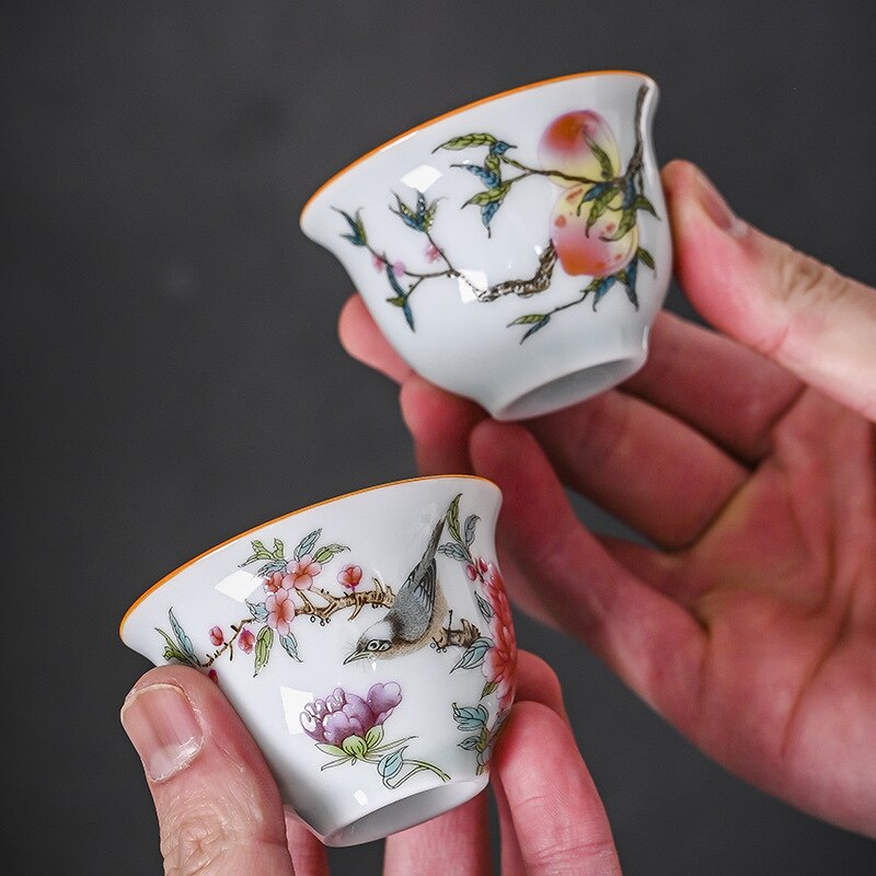 Tasse à thé anglaise artisanale en porcelaine blanche_8